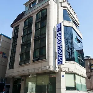 Myeongdong Ecohouse 2*, Seul Corea del Sud